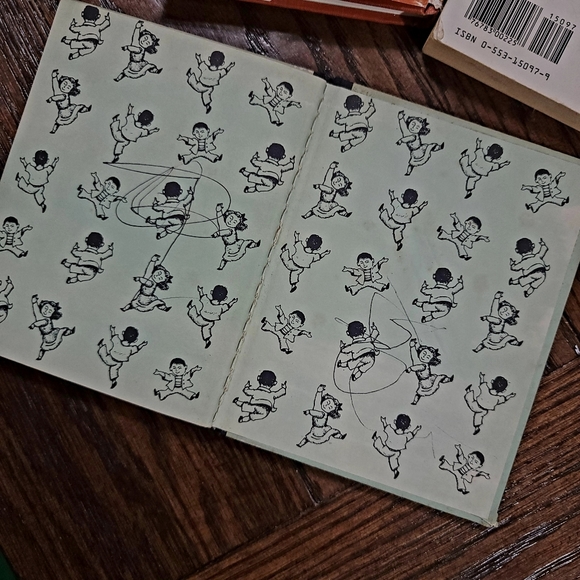 3 Assorted Collectible Antique Books - "Winnie the Pooh" 1960's Hardcover & MORE - Picture 12 of 12